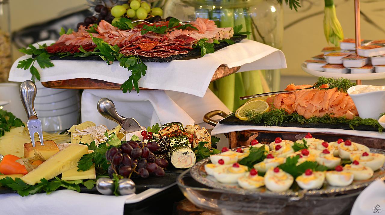 Emmerich Hotel Goerlitz 외부 사진 A buffet